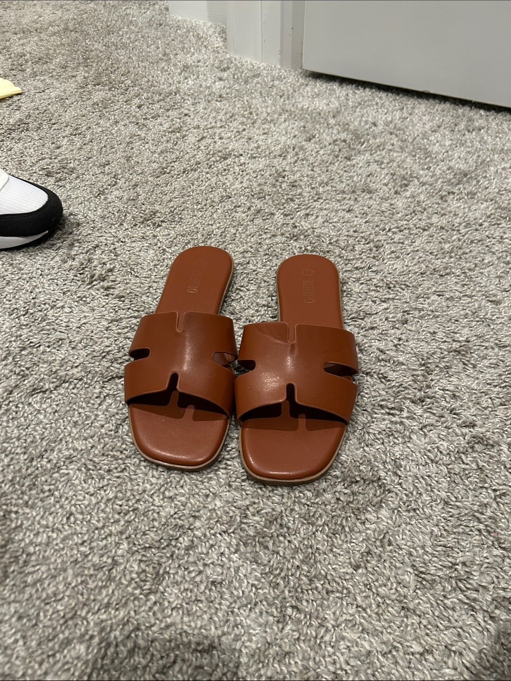 Women's Brown Leather Slide Mules - Sleek Casual Slip-Ons
